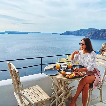 Kaleidoscope Oia (Santorini)