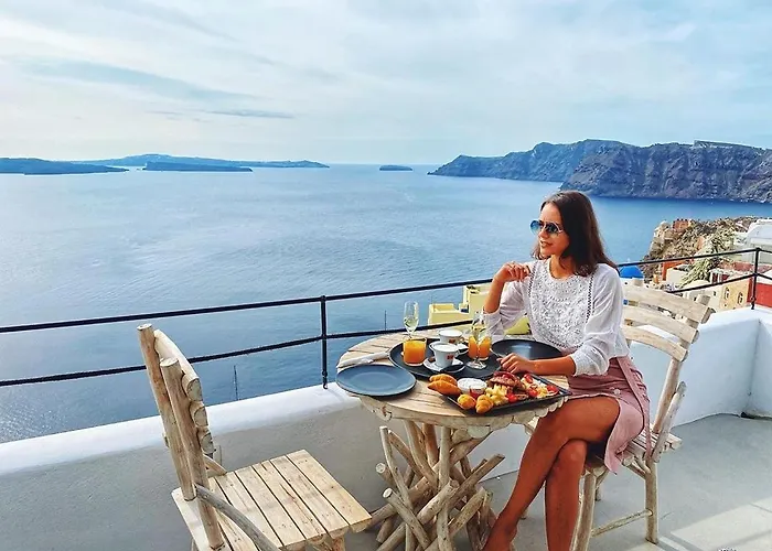 Kaleidoscope Oia (Santorini)